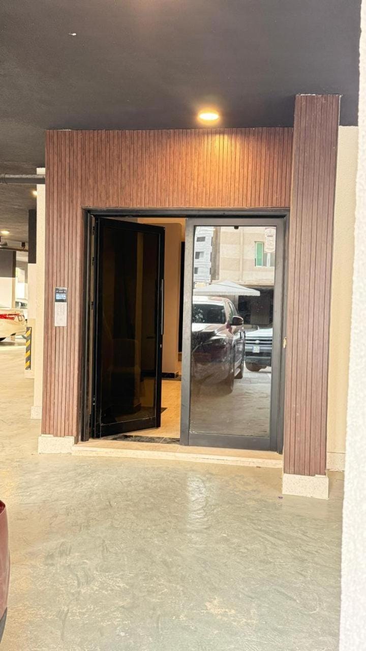 استديو مميز بدخول ذكي بالحمراء الخبر Apartment in Al Khobar