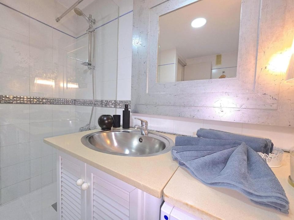Sensu at Carihuela Park Palace Luxury Luxury one bedroom apartment with pool and private parking by NAMASTE ELITE Apartment in Torremolinos