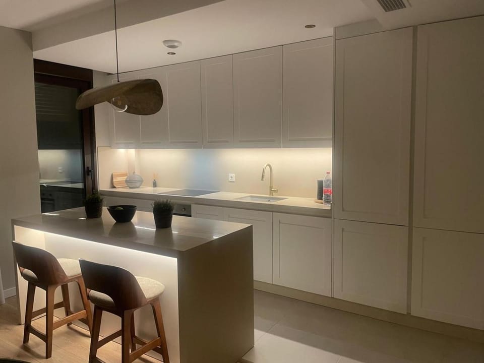 Alo Lazaga Exclusive Beach Apartment in Estepona