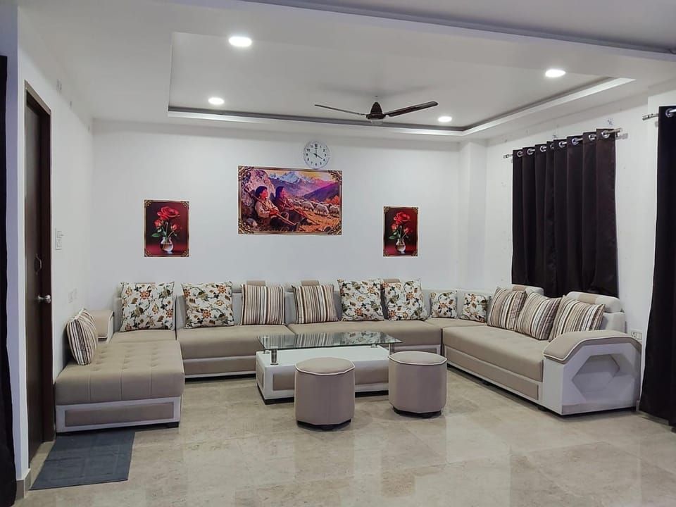 Tamanna guest inn Apartment in Lucknow