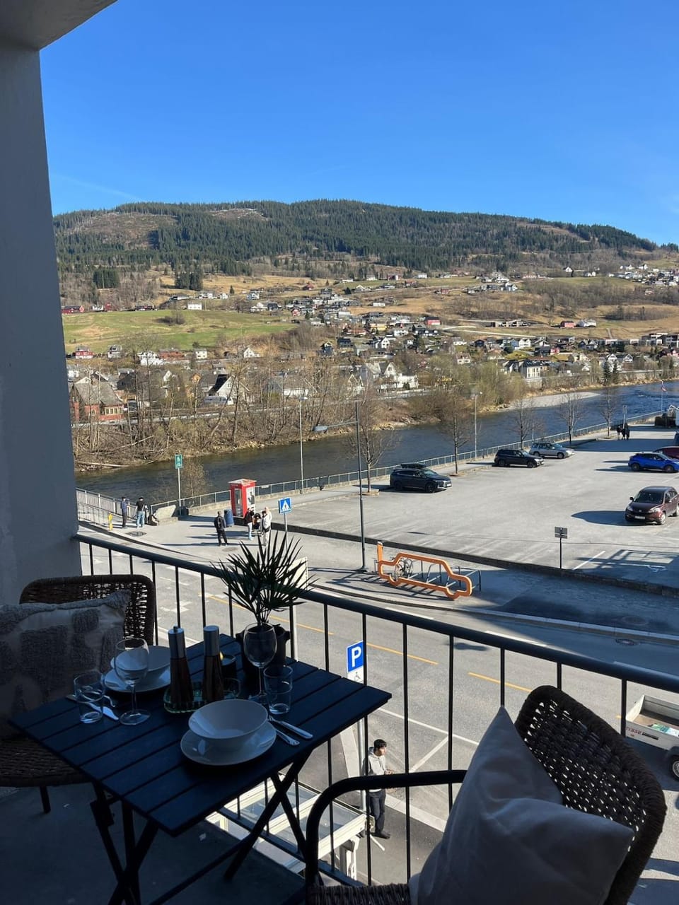 Luxury Balcony River View apt - Heart of Voss Apartment in Vestland