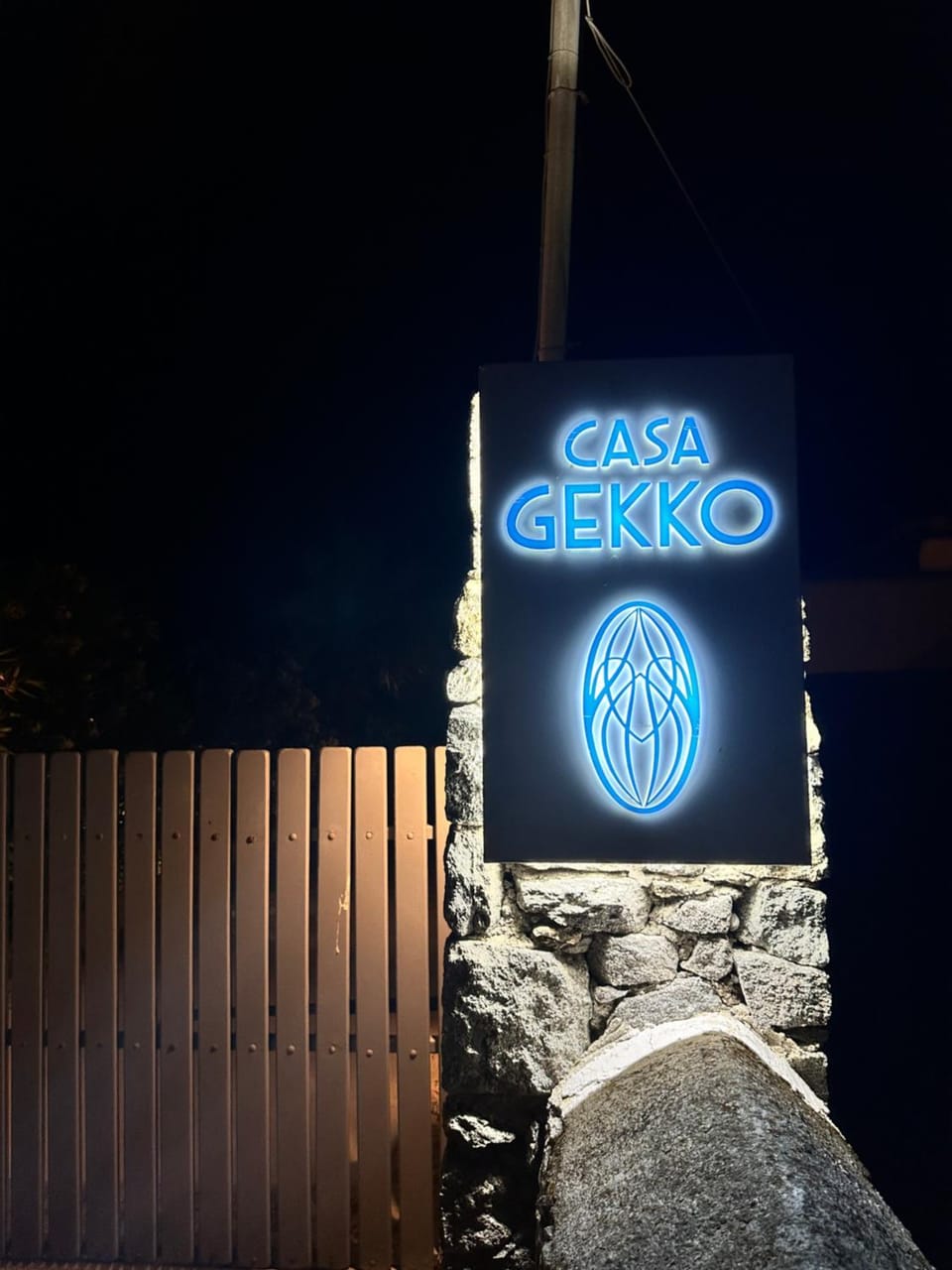 Night, Property logo or sign, Logo/Certificate/Sign, Text overlay, Street view, Certificate/Award