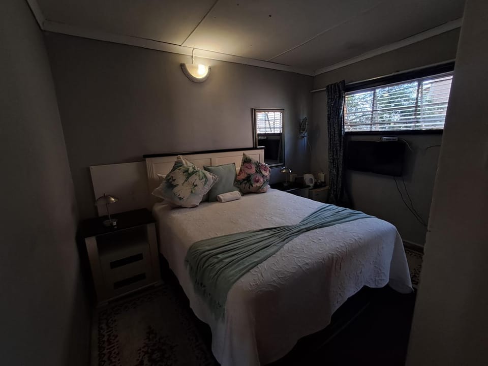 Emakhaya B&B Bed and Breakfast in Eastern Cape