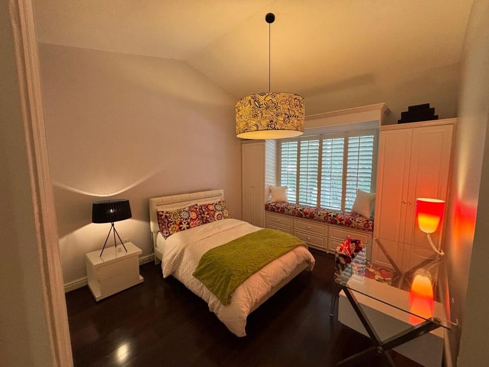 Luxury Apartment At IMG Apartment in Longboat Key