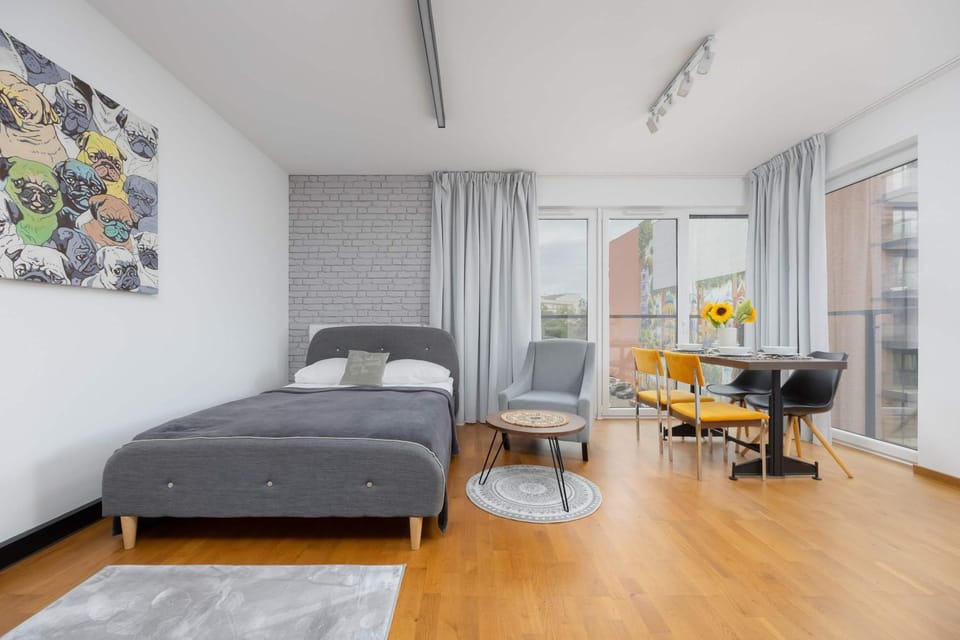 Bed, Living room, Photo of the whole room