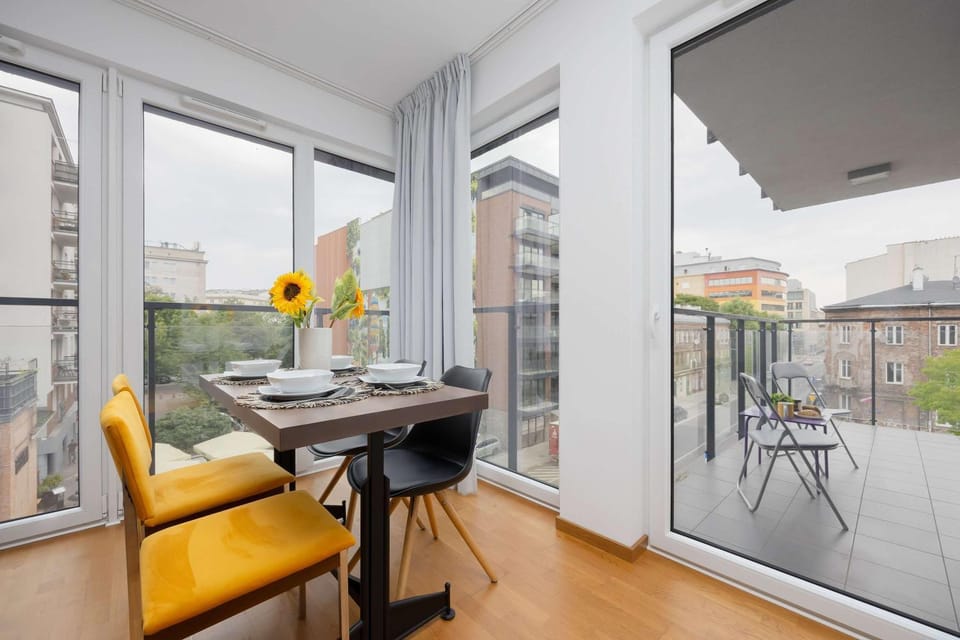 Balcony/Terrace, Living room