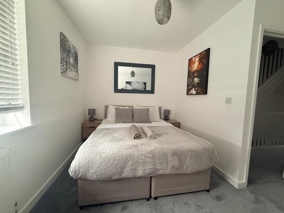 Canterbury Stay with en-suite and Free Parking House in Canterbury