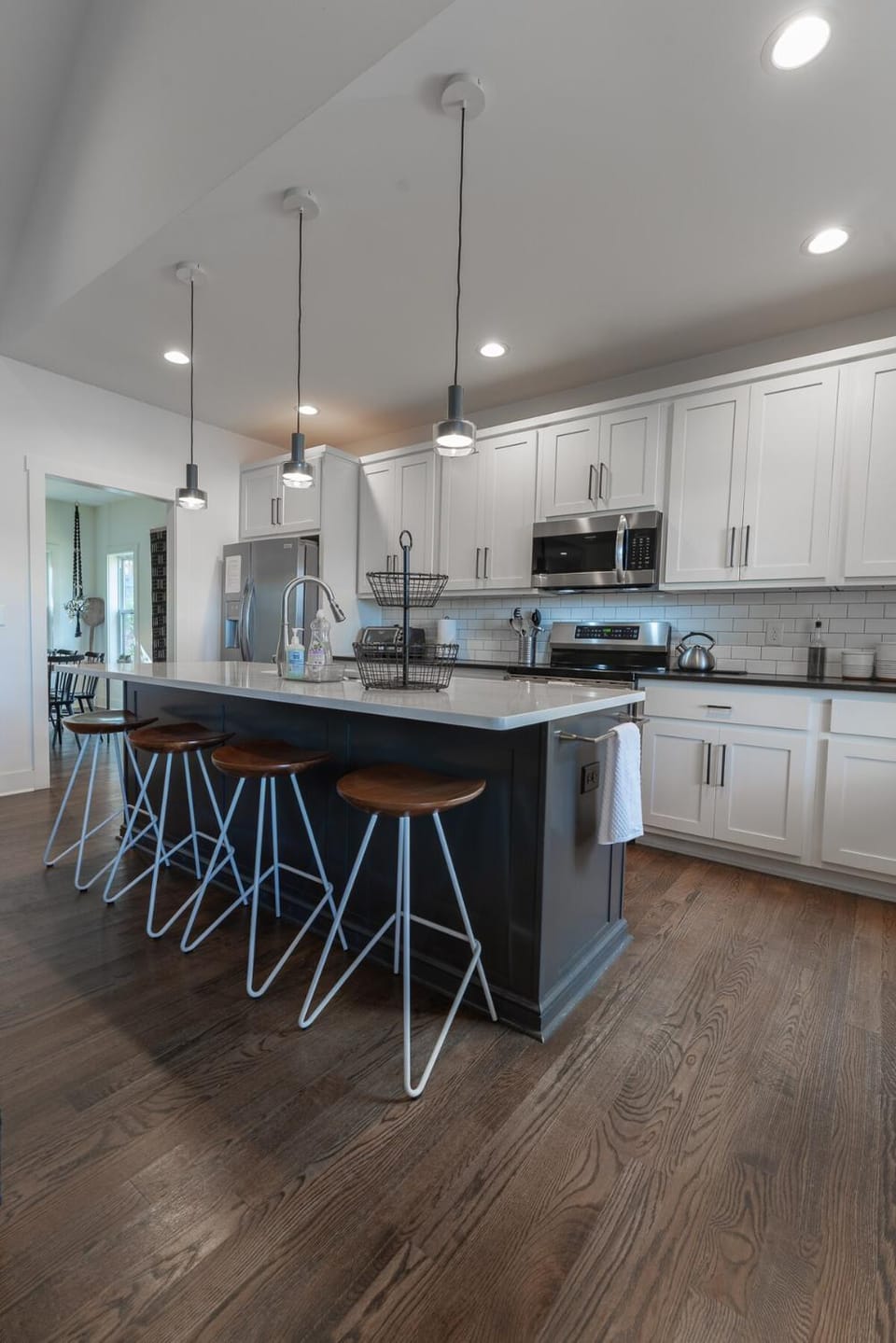 Dining area, kitchen