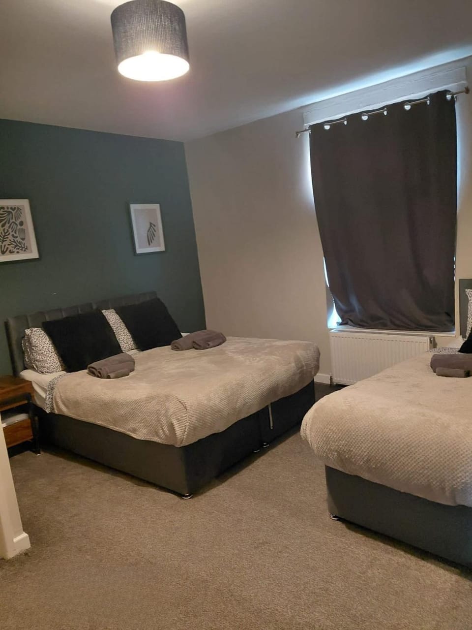 Bed, Photo of the whole room, Bedroom