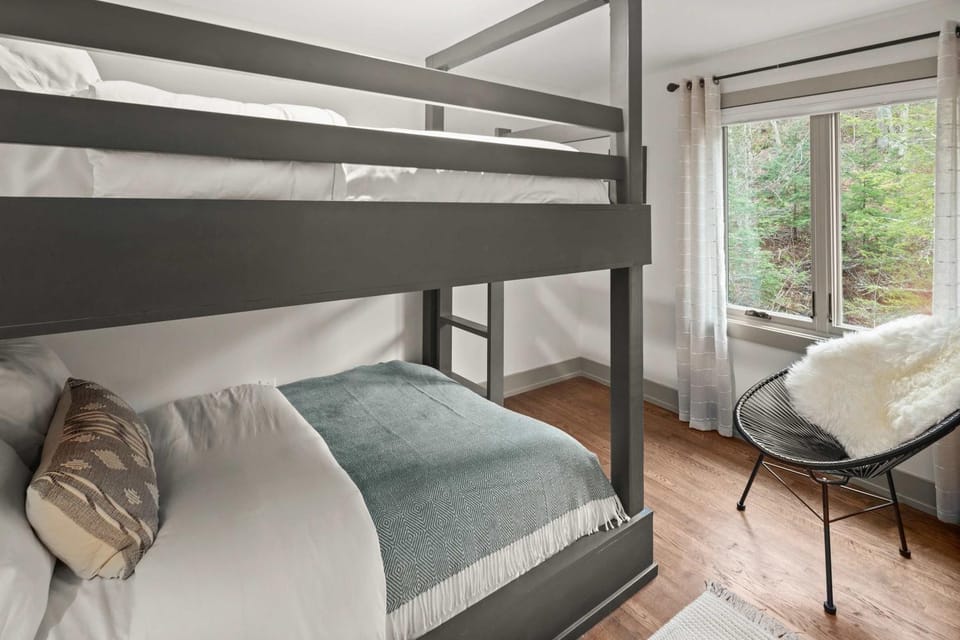 Tranquil New England Home off of Mountain Rd House in Stowe Fork