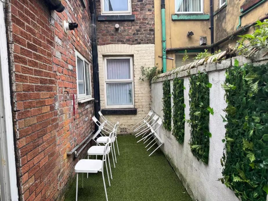 Dream LFC House with Garden! House in Liverpool