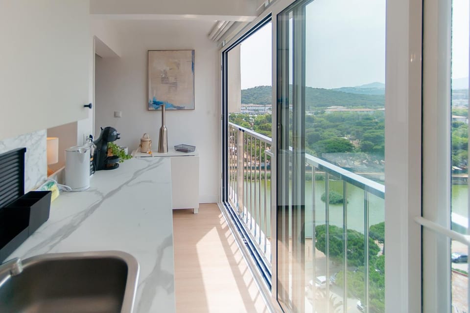 View (from property/room), Kitchen or kitchenette
