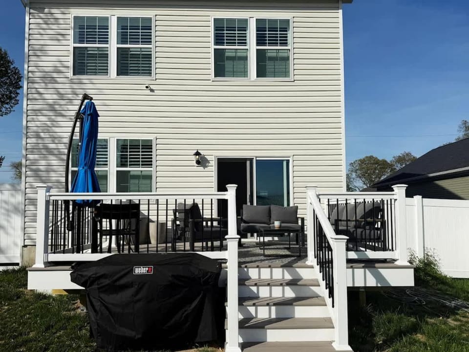 Built 2026 King Beds Fenced Yard Driveway Parking House in Middle Township