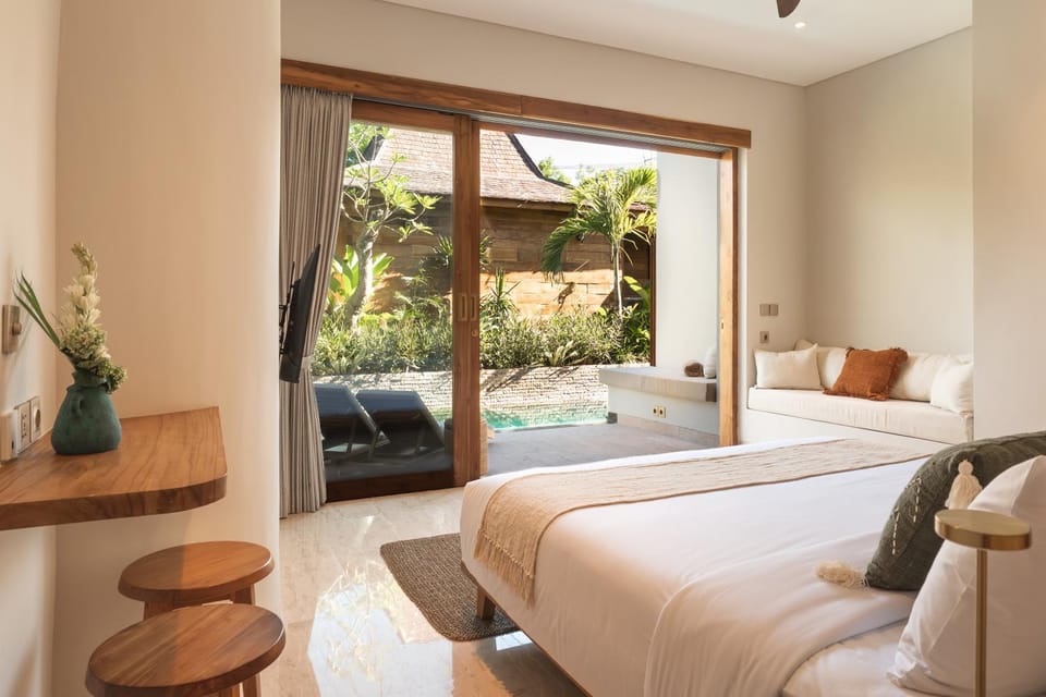 Bed, Photo of the whole room