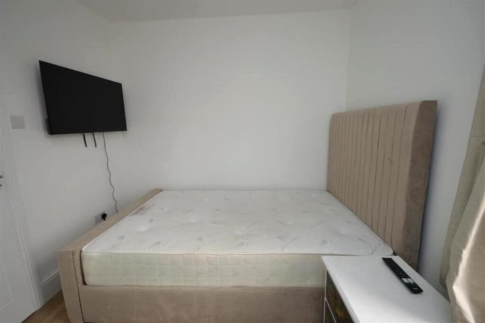 Comfortable 6BR Home - Coast & Sizewell Nearby Apartment in Leiston
