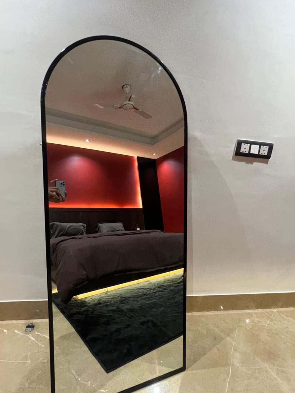 The Velvet Truffle Luxury Room by Terralux Saket Vacation rental in New Delhi