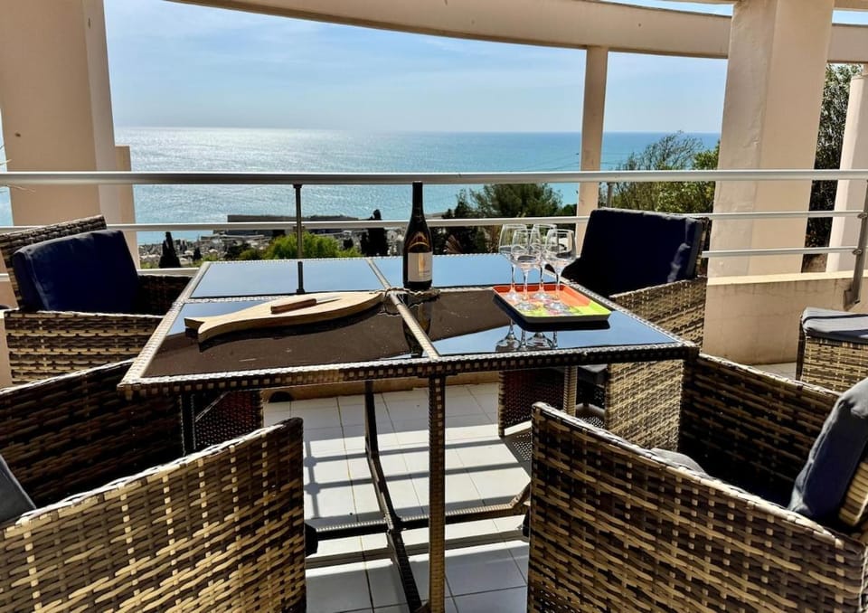 Balcony/Terrace, Dining area, Sea view