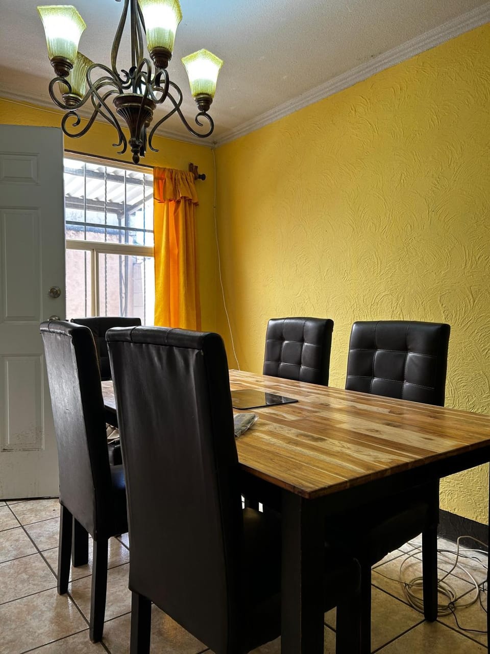 Prados del Tabacal House House in Villa Nueva