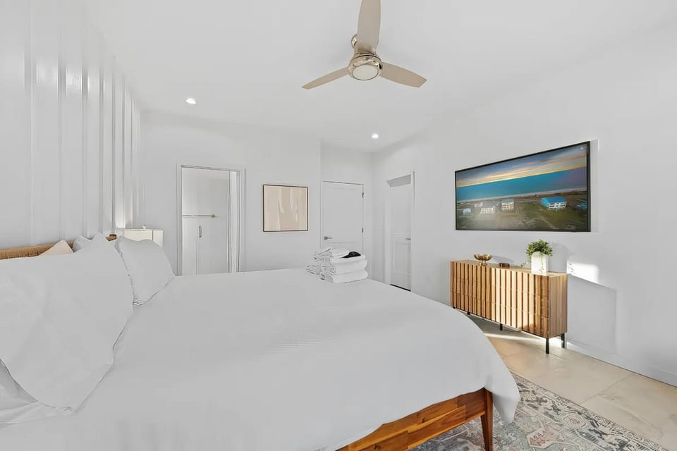 North Topsail Beach - Beachfront, Pool & HotTub House in North Topsail Beach