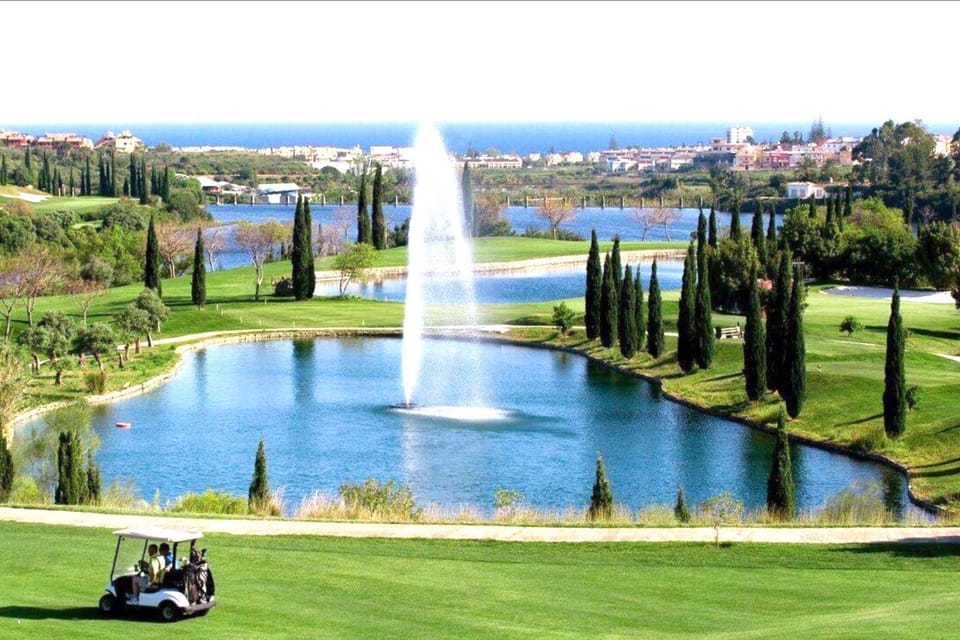 Nearby landmark, Golfcourse
