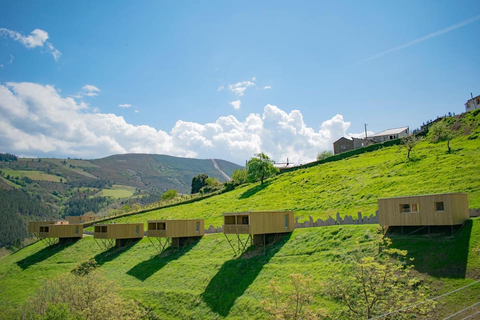 Property building, Natural landscape, Mountain view