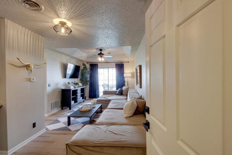 Boutique Condo Near Louisburg Wedding Venues House in Ozark Mountains