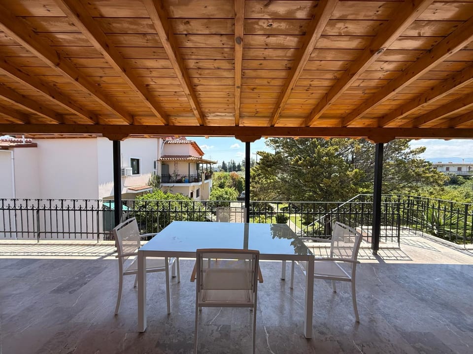 Vrahati Seaside Escape House in Peloponnese Region