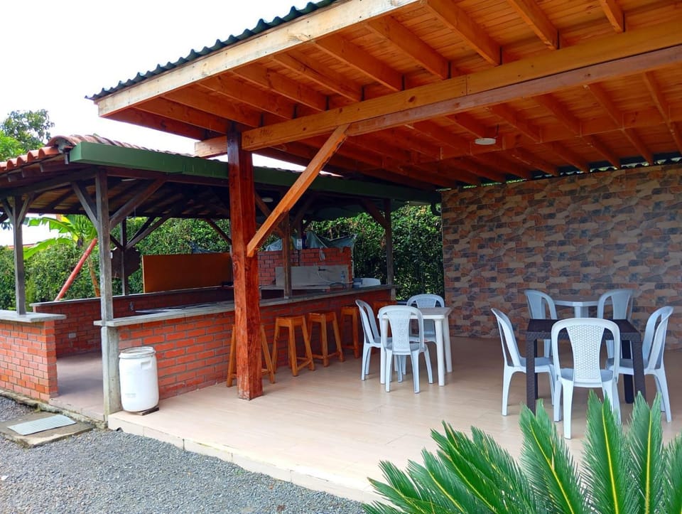 Finca el Amanecer - 30P - Pool House in Quimbaya