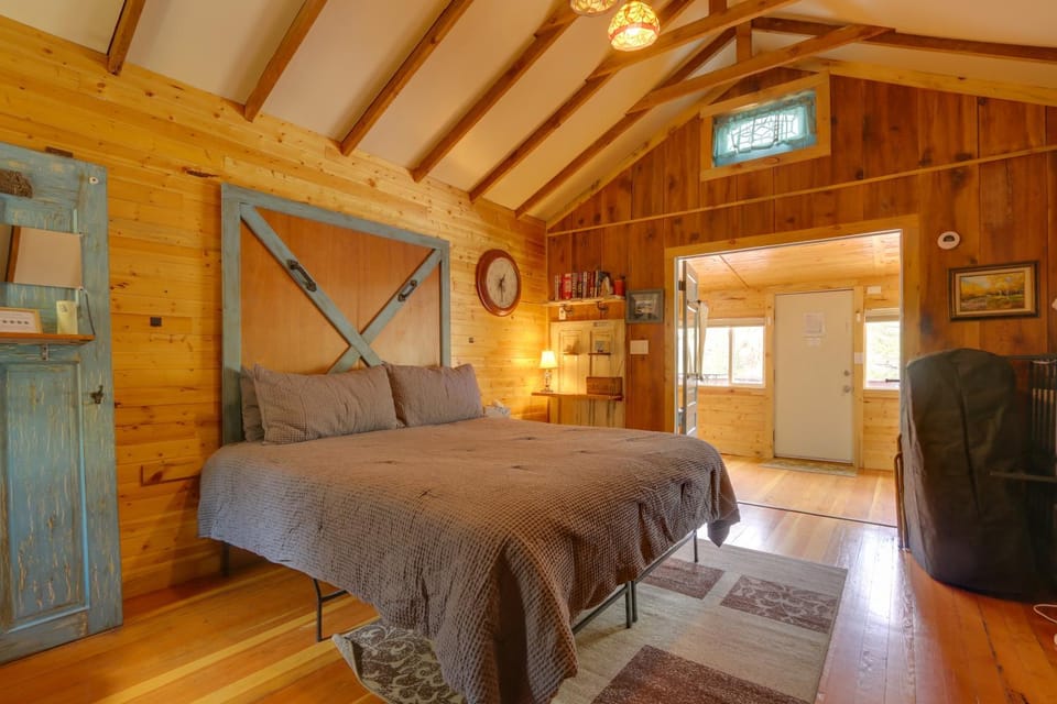 Fish & Hike! Hot Tub Haven 2 Mi to Estes Park House in Rocky Mountain National Park