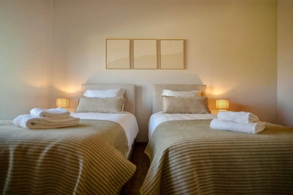 Step by Step Atlantic Guesthouse Bed and Breakfast in Porto District