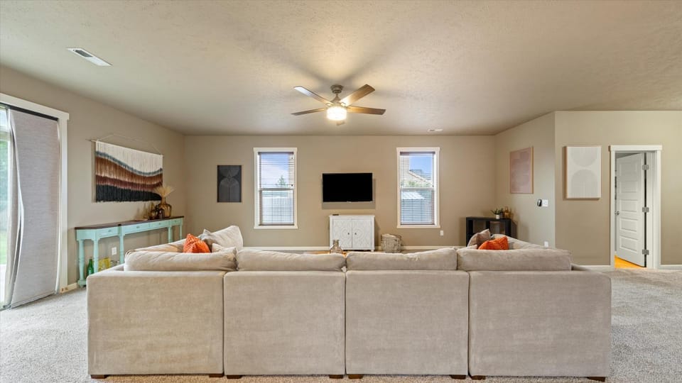 Close to the GESA Stadium, HAPO Center and Airport House in Pasco