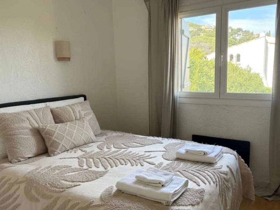 Appartement Spacieux T4 avec terrasse plein ciel Apartment in Cavalaire-sur-Mer