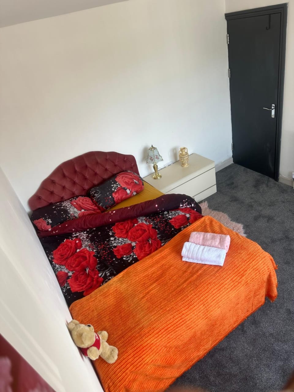 Quiet Room 4 Bed and Breakfast in Coventry