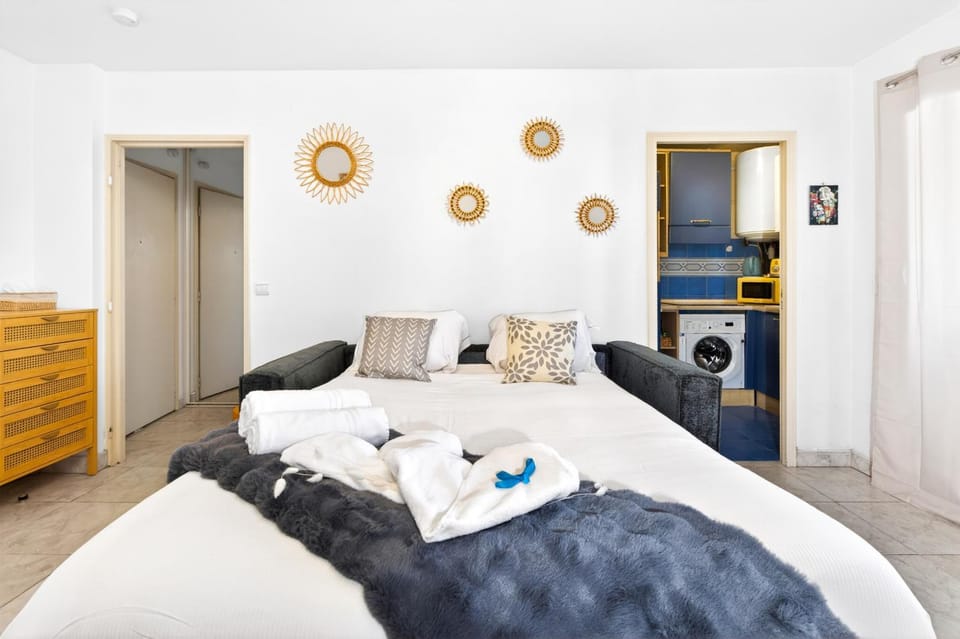 Studio centre Menton Borrigo Plage à 50 m Apartment in Menton