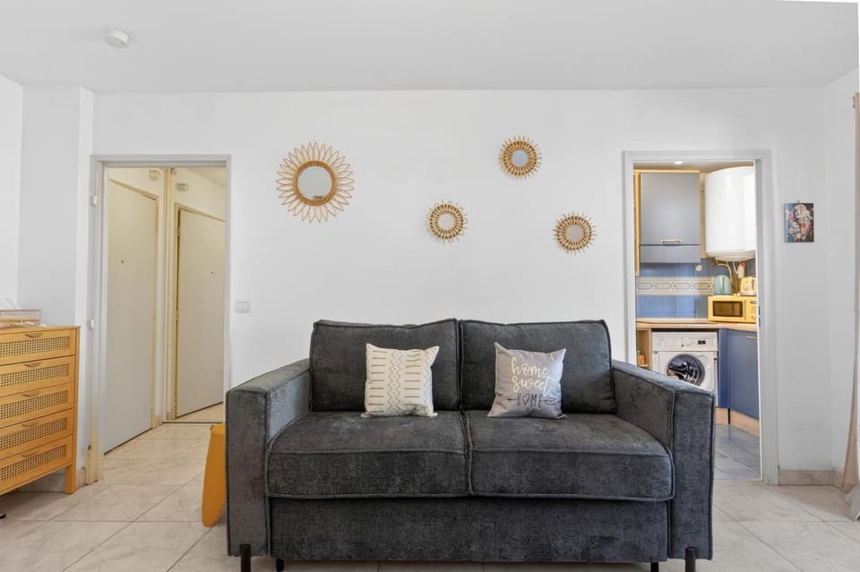 Studio centre Menton Borrigo Plage à 50 m Apartment in Menton
