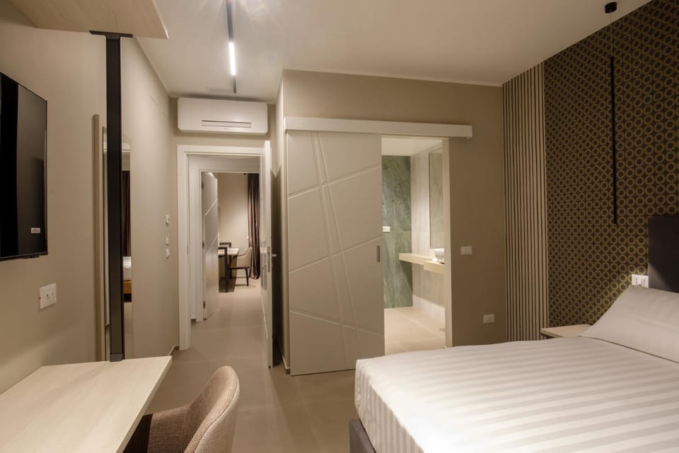 Bathroom, Decorative detail, Bedroom