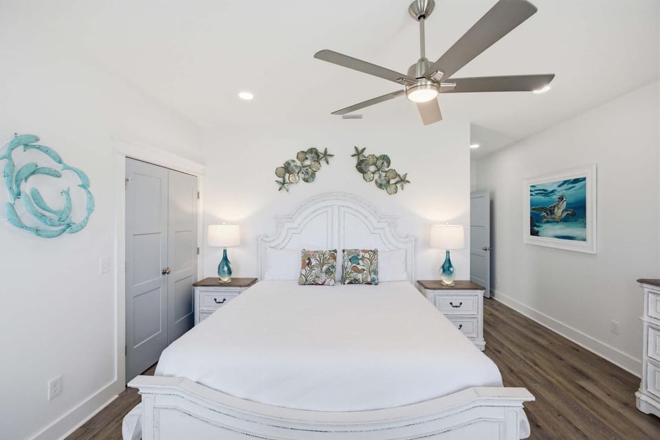 Perfect location Pool 4 bedroom SGI Pet House in Saint George Island