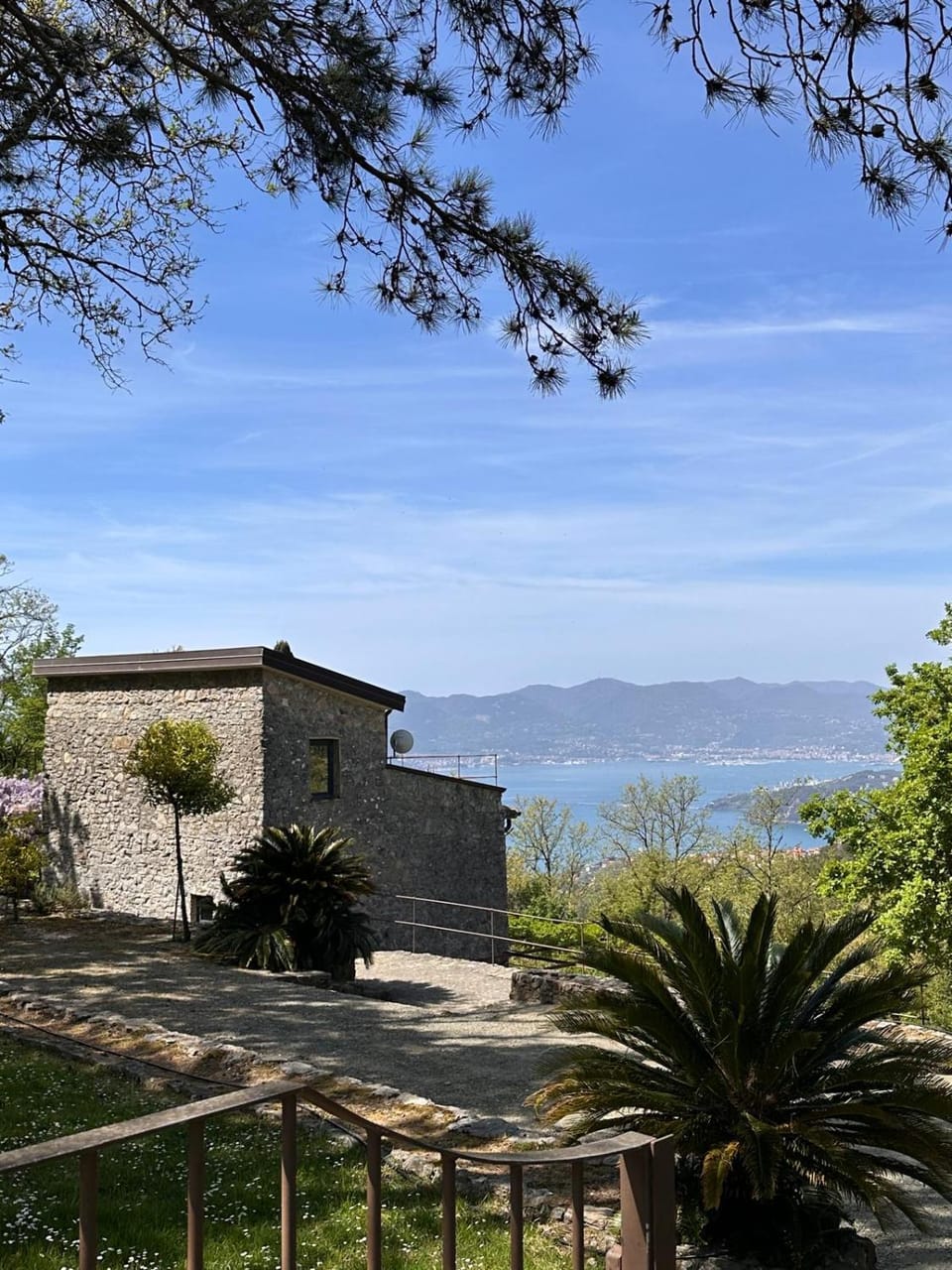 Day, Natural landscape, Mountain view, Sea view