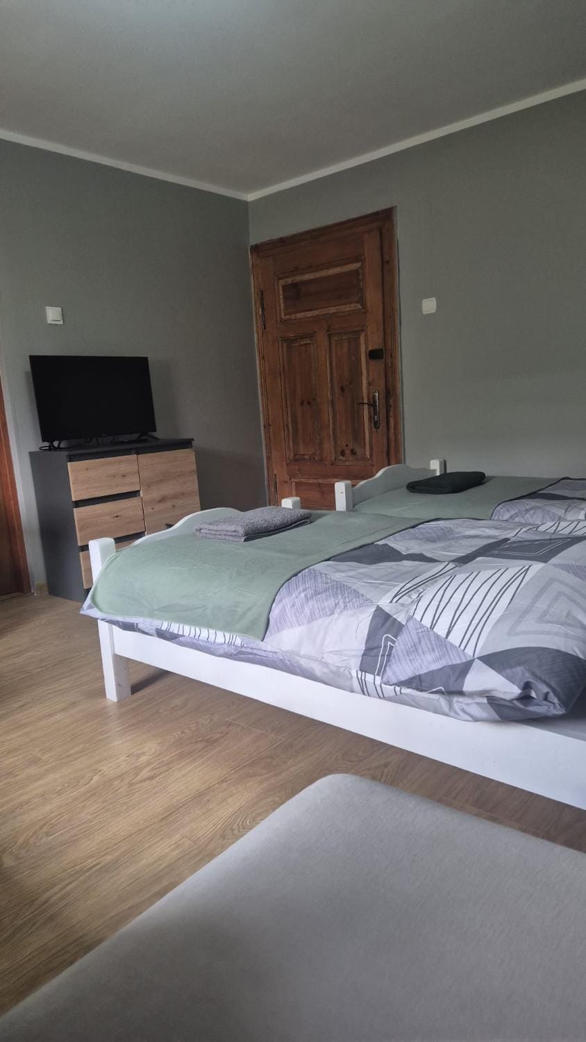 Pokoje i Apartamenty nad potokiem Skałka Bed and Breakfast in Lower Silesian Voivodeship