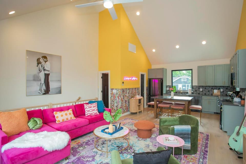 Bohemian Chic Hot Tub Sleeps 12 House in Music Row