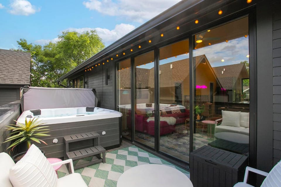 Bohemian Chic Hot Tub Sleeps 12 House in Music Row