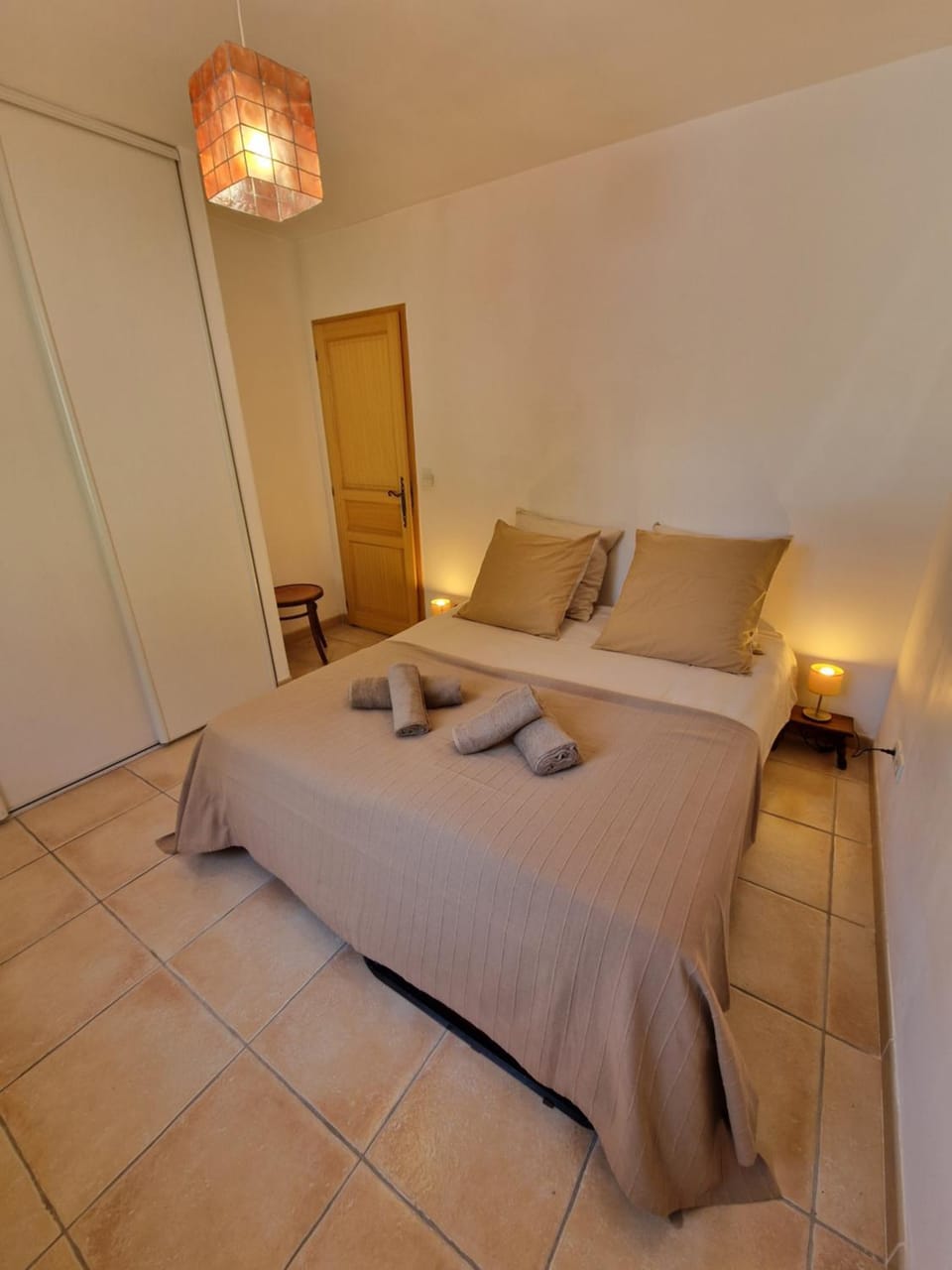 Bed, Photo of the whole room, Bedroom, towels, wardrobe