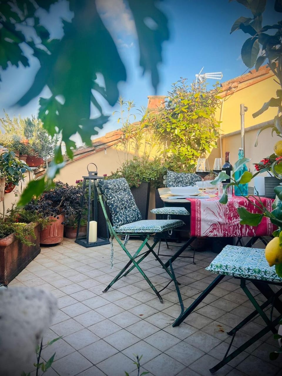 Patio, Day, Garden, View (from property/room), Balcony/Terrace, Balcony/Terrace, Seating area, Dining area, City view, Garden view, Landmark view, Mountain view