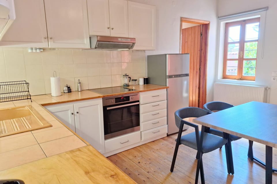 Casa dell' Arco Antico, upper level with rooftop Apartment in Chania