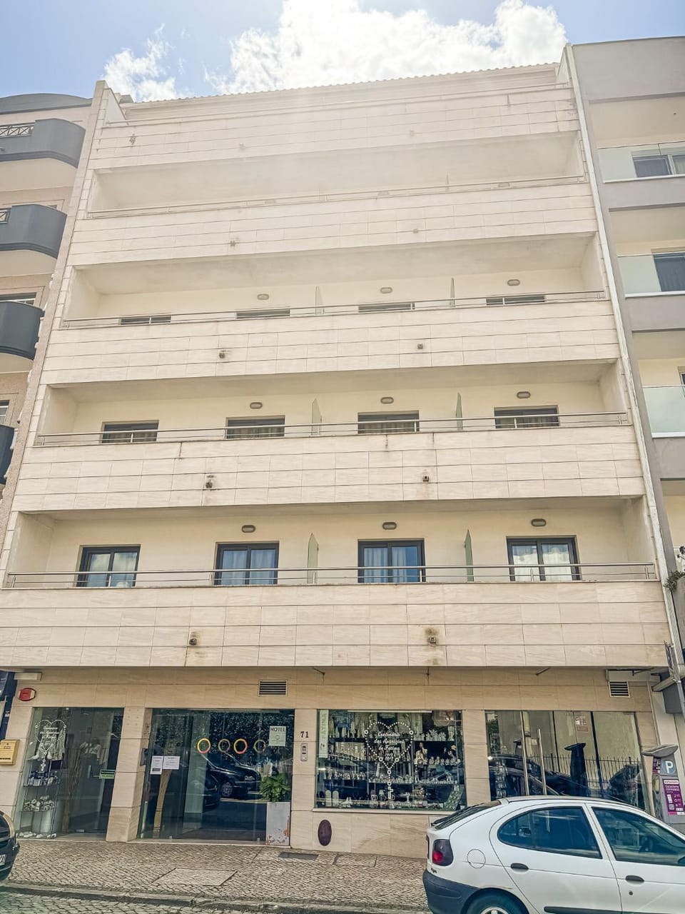 Property building, Day, Location