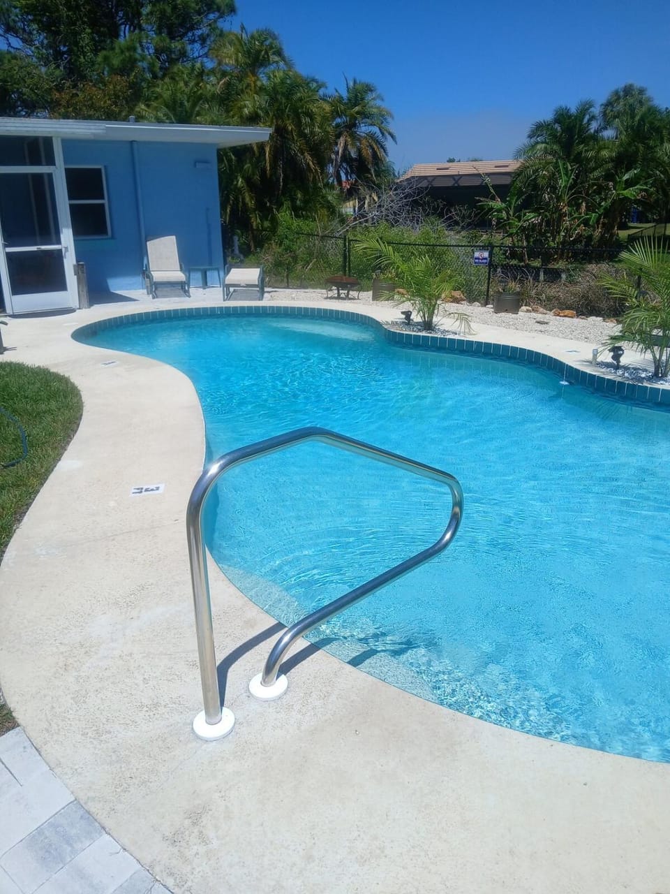 Banana Cabana 3 miles to Nokomis Beach Apartment in Venice