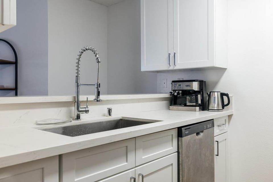 The Sea Atelier Apartment in Santa Monica