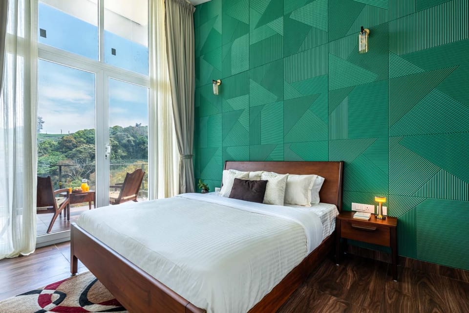 Bed, Bedroom, Mountain view