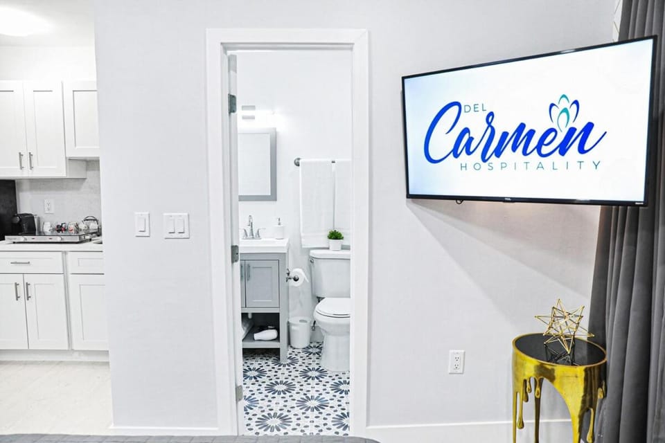 Eliot 5 Studio Apartment in Miami