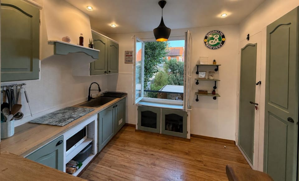 Kitchen or kitchenette, stove